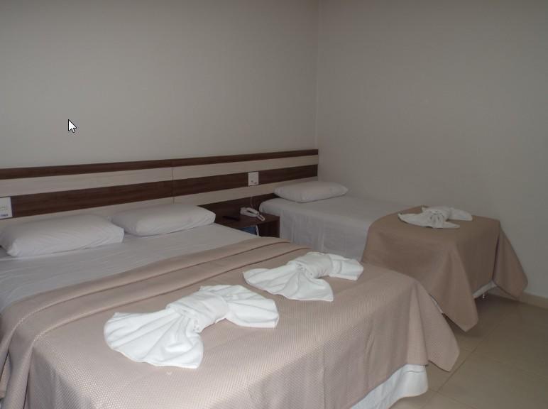 Hotel Avenida Joao Pinheiro Стая снимка