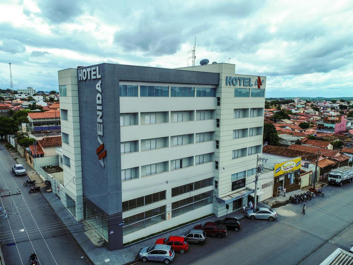 Hotel Avenida Joao Pinheiro Екстериор снимка